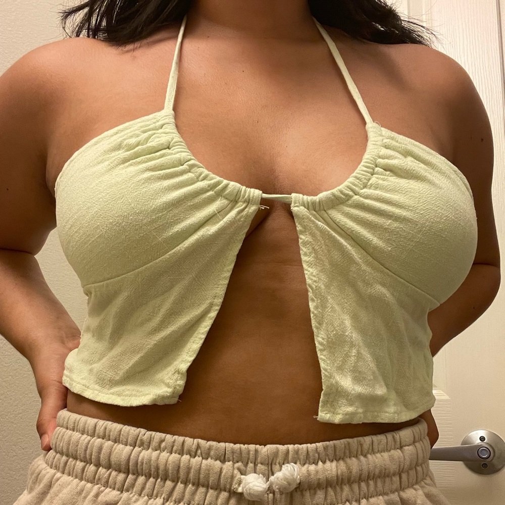 lime green halter top!!